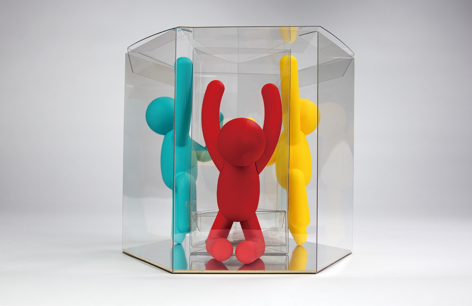 透明包裝，全方位展現(xiàn)產(chǎn)品特性，掛鉤產(chǎn)品包裝設(shè)計(jì)